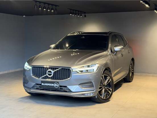 VOLVO-XC60-2018