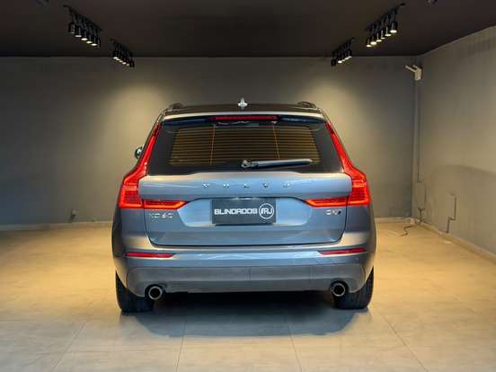 VOLVO-XC60-2.0 D5 DIESEL MOMENTUM AWD GEARTRONIC VOLVO-XC60-2018