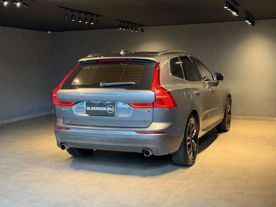 VOLVO-XC60-2.0 D5 DIESEL MOMENTUM AWD GEARTRONIC VOLVO-XC60-2018