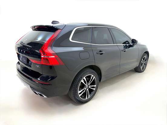 VOLVO-XC60-2.0 T5 GASOLINA MOMENTUM AWD GEARTRONIC VOLVO-XC60-2020