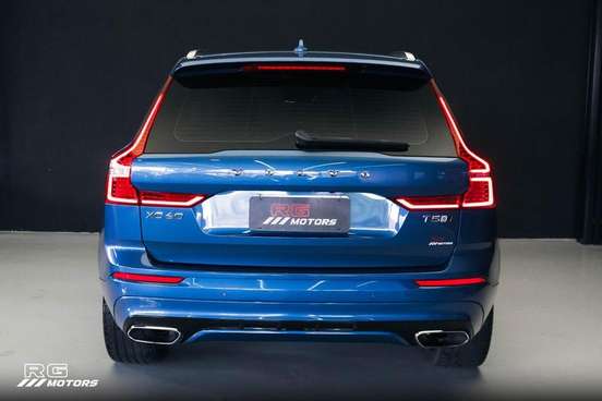 VOLVO-XC60-2.0 T5 GASOLINA R-DESIGN AWD GEARTRONIC VOLVO-XC60-2018