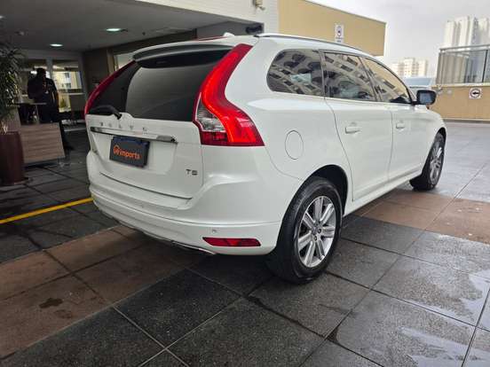 VOLVO-XC60-2.0 T5 KINETIC GASOLINA 4P AUTOMÁTICO VOLVO-XC60-2017
