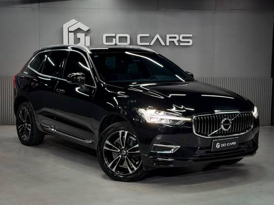 VOLVO XC60 2.0 T8 HYBRID MOMENTUM AWD GEARTRONIC