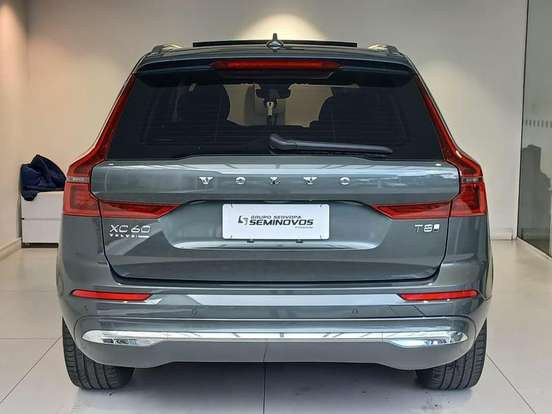 VOLVO-XC60-2.0 T8 PHEV PLUS AWD GEARTRONIC VOLVO-XC60-2025