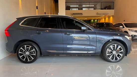 VOLVO-XC60-2022