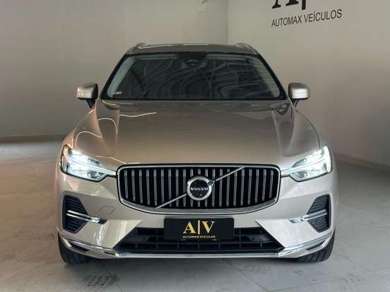 VOLVO-XC60-2022