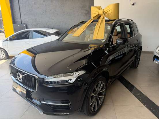 VOLVO-XC90-2018