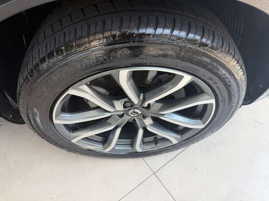 VOLVO-XC90-2.0 T6 GASOLINA MOMENTUM AWD GEARTRONIC VOLVO-XC90-2018
