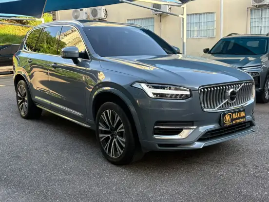 VOLVO-XC90-2021