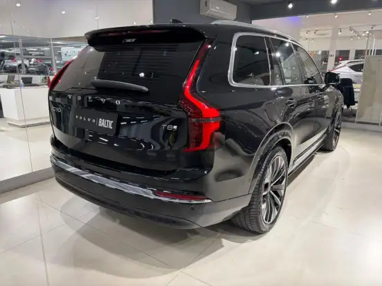 VOLVO-XC90-2025