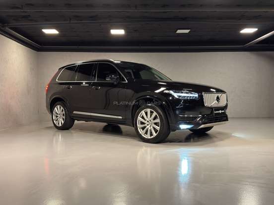 VOLVO-XC90-2018