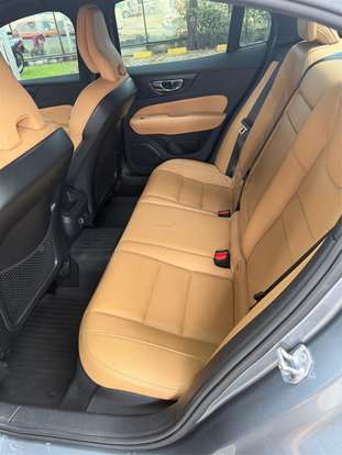 VOLVO-S60-2019