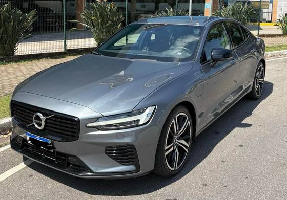 VOLVO S60 2.0 T8 R-DESIGN HÍBRIDO 4P AUTOMÁTICO