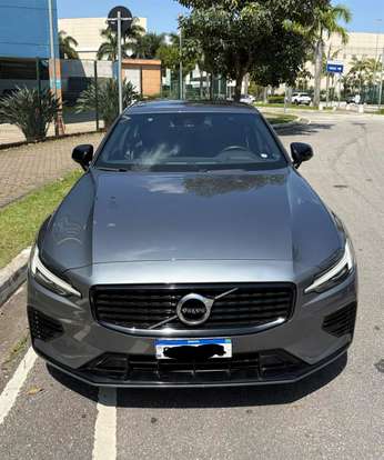 VOLVO-S60-2019