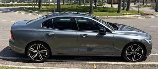 VOLVO-S60-2019