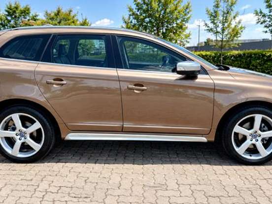 VOLVO-XC60-2.0 T5 R DESIGN TURBO GASOLINA 4P AUTOMÁTICO VOLVO-XC60-2012