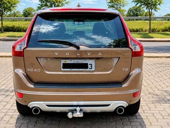 VOLVO-XC60-2.0 T5 R DESIGN TURBO GASOLINA 4P AUTOMÁTICO VOLVO-XC60-2012