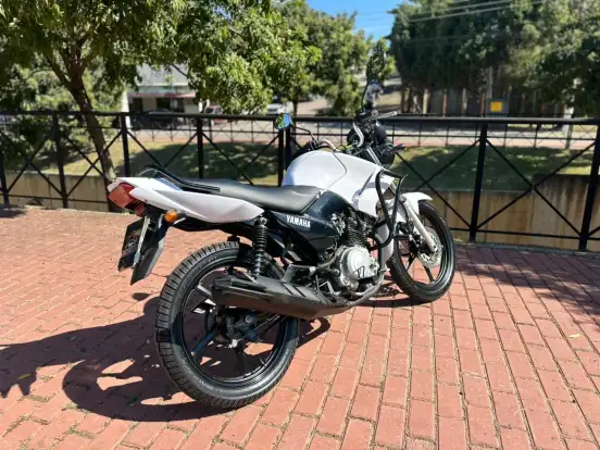 YAMAHA-FACTOR YBR 125 ED-2015