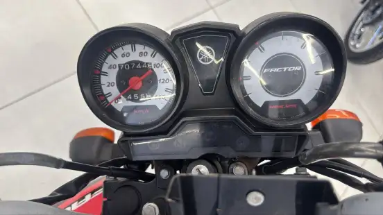 YAMAHA-FACTOR YBR 125 K1-2015