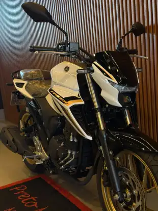 YAMAHA-FZ25 FAZER CONNECTED ABS-2025
