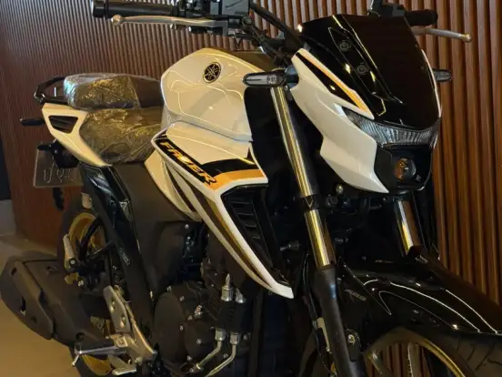 YAMAHA-FZ25 FAZER CONNECTED ABS YAMAHA-FZ25 FAZER CONNECTED ABS-2025