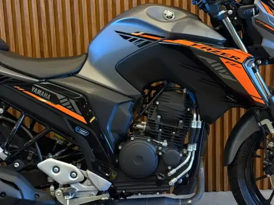 YAMAHA-FZ25 FAZER CONNECTED ABS YAMAHA-FZ25 FAZER CONNECTED ABS-2025