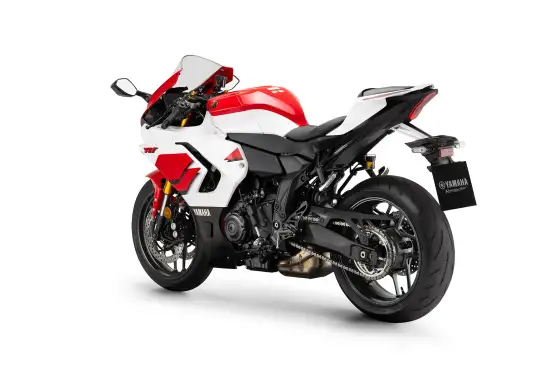 YAMAHA-R7-2026