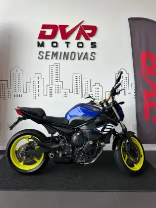 YAMAHA XJ6 N ABS 