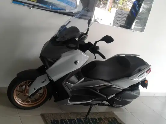 YAMAHA-XMAX 300 CONNECTED ABS YAMAHA-XMAX 300 CONNECTED ABS-2026
