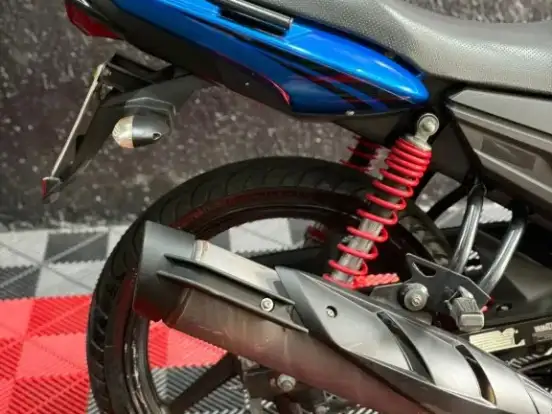 YAMAHA-YS 150 FAZER SED YAMAHA-YS 150 FAZER SED-2015