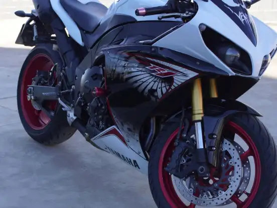 YAMAHA-YZF R1 YAMAHA-YZF R1-2013
