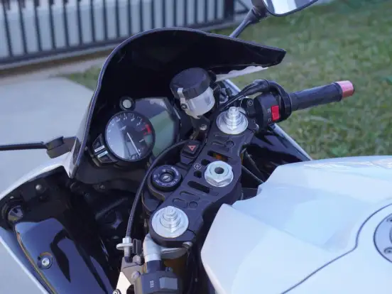 YAMAHA-YZF R1-2013