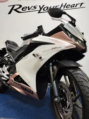 YAMAHA-YZF R15-2026