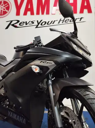 YAMAHA-YZF R15-2026