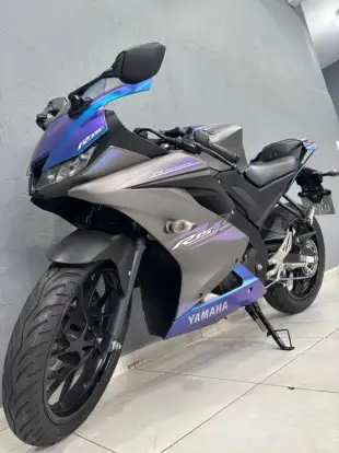 YAMAHA-YZF R15-2025
