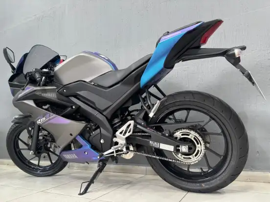 YAMAHA-YZF R15 YAMAHA-YZF R15-2025