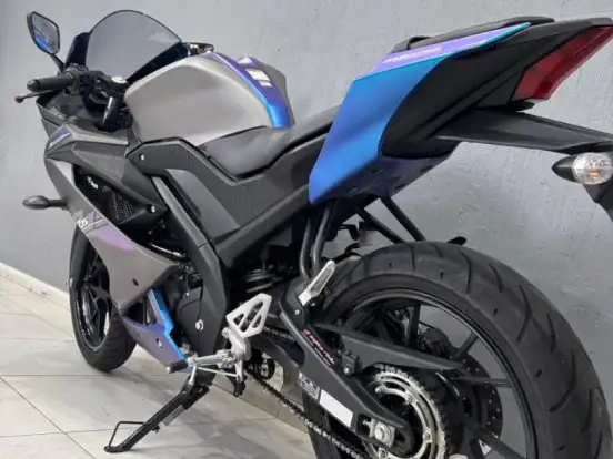 YAMAHA-YZF R15 YAMAHA-YZF R15-2025