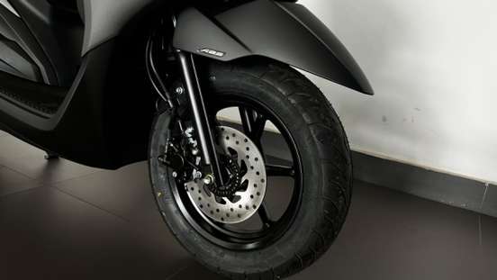 YAMAHA-FLUO 125 HYBRID CONNECTED ABS-2026