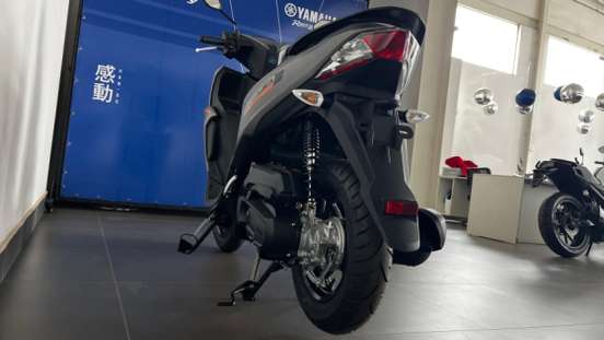YAMAHA-FLUO 125 HYBRID CONNECTED ABS-2026