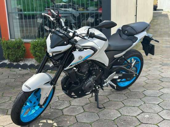 YAMAHA-MT-03 CONNECTED ABS YAMAHA-MT-03 CONNECTED ABS-2025