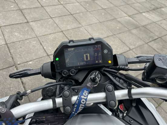 YAMAHA-MT-03 CONNECTED ABS YAMAHA-MT-03 CONNECTED ABS-2025