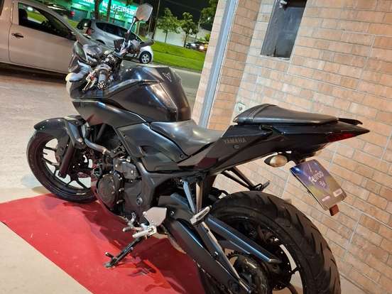 YAMAHA-MT-03 YAMAHA-MT-03-2017