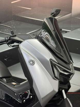 YAMAHA-NMAX CONNECTED 160 ABS-2025