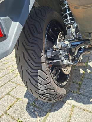 YAMAHA-NMAX CONNECTED 160 ABS-2025