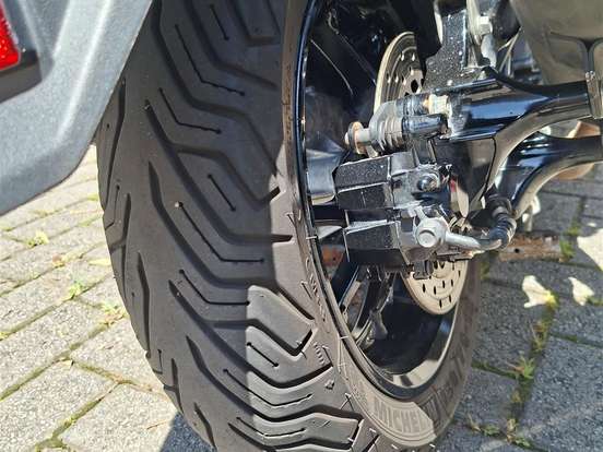 YAMAHA-NMAX CONNECTED 160 ABS YAMAHA-NMAX CONNECTED 160 ABS-2025