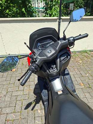 YAMAHA-NMAX CONNECTED 160 ABS-2025