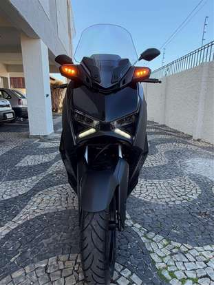 YAMAHA-XMAX 250 CONNECTED ABS-2025