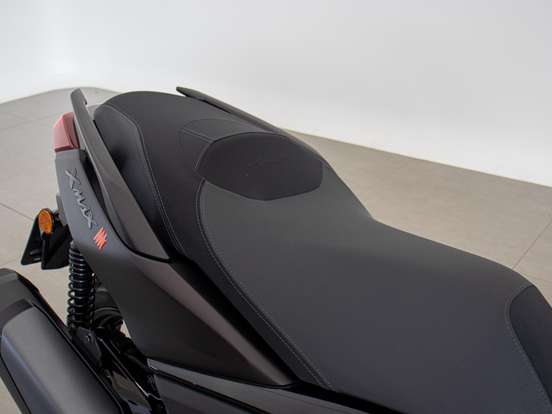 YAMAHA-XMAX 300 CONNECTED ABS YAMAHA-XMAX 300 CONNECTED ABS-2025