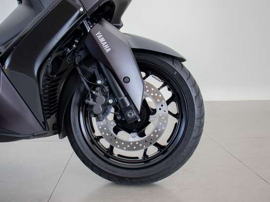 YAMAHA-XMAX 300 CONNECTED ABS YAMAHA-XMAX 300 CONNECTED ABS-2025