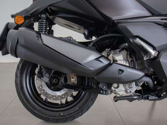YAMAHA-XMAX 300 CONNECTED ABS YAMAHA-XMAX 300 CONNECTED ABS-2025